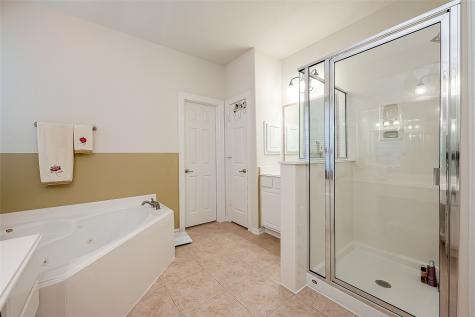 14811 Summer Knoll Lane Houston TX 77044