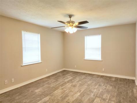 1134 5th Avenue N Texas City TX 77590
