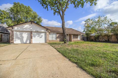 19326 Long Lake Drive Houston TX 77084