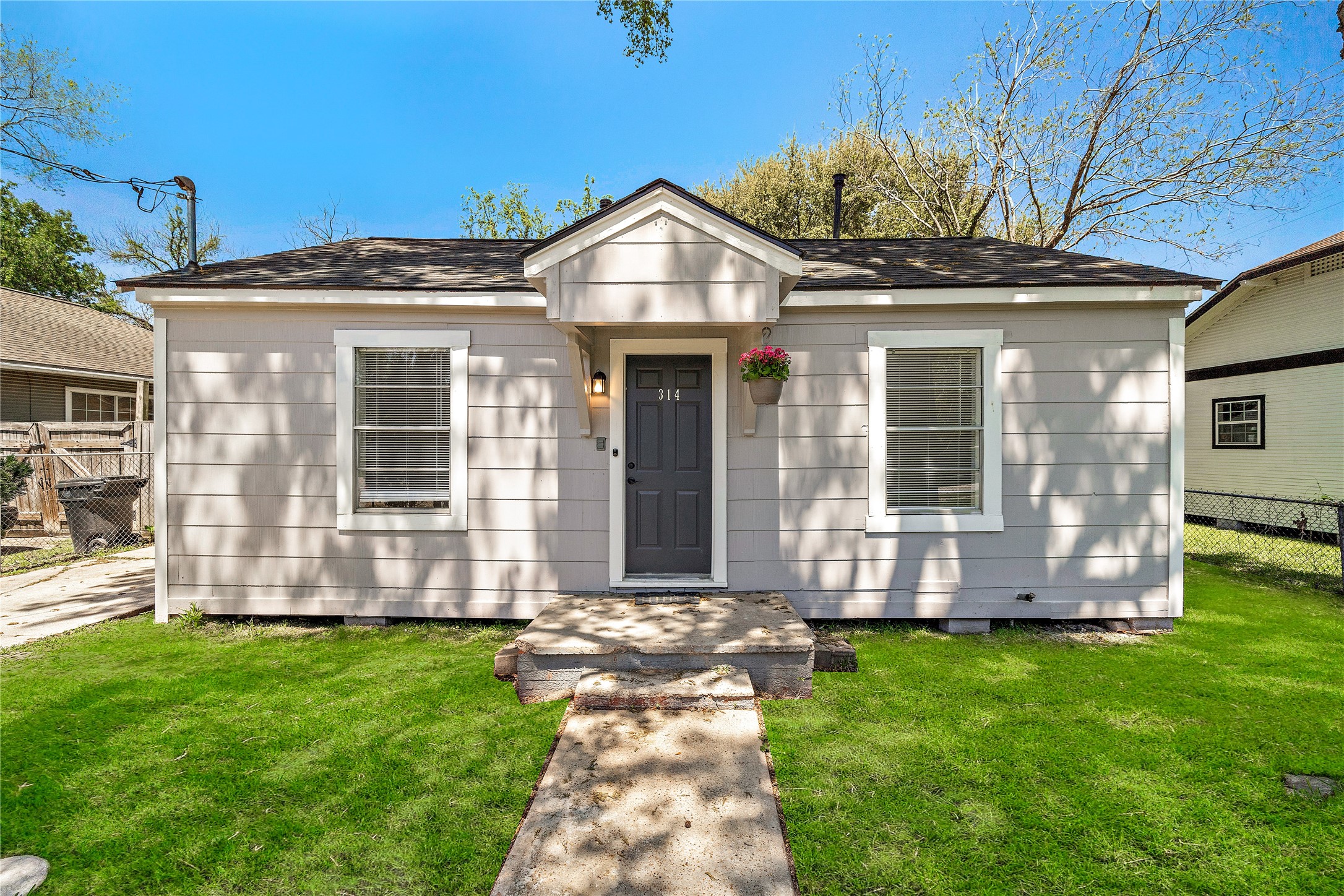 314 Coronado Street Houston TX 77009