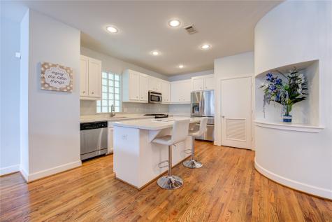 650 Westcross Street 83 Houston TX 77018