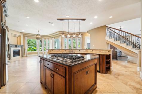 37 Kings Lake Estates Boulevard Humble TX 77346