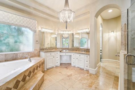 37 Kings Lake Estates Boulevard Humble TX 77346
