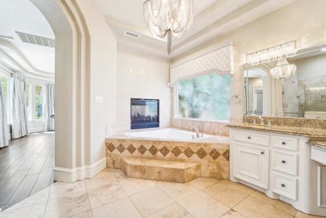 37 Kings Lake Estates Boulevard Humble TX 77346