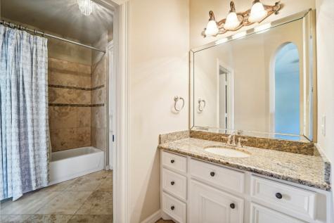 37 Kings Lake Estates Boulevard Humble TX 77346