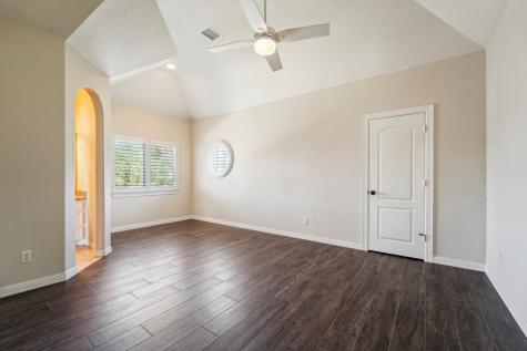 37 Kings Lake Estates Boulevard Humble TX 77346