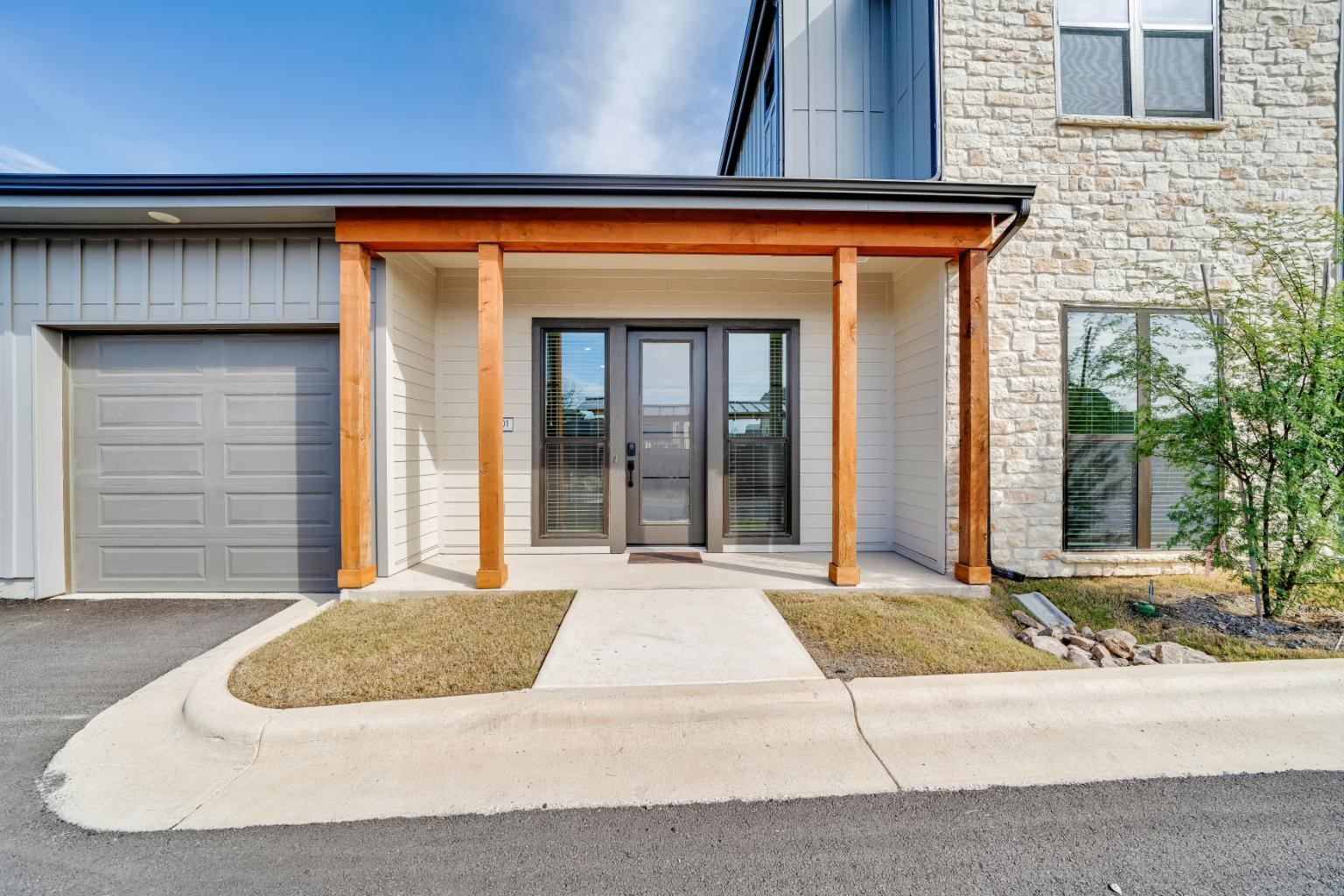 1601-127 Mustang Drive Marble Falls TX 78654