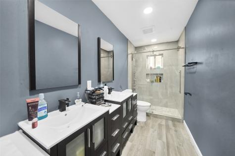 5215 Trail Lake Drive Houston TX 77045