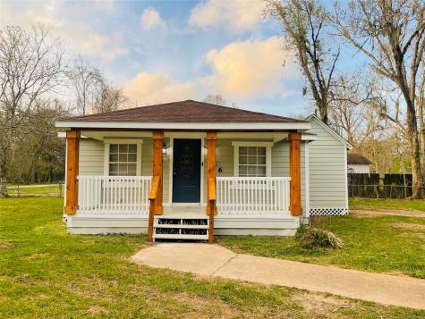 166 Sycamore Street Richwood TX 77531