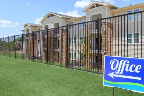 4100 N Parkdale Drive 144 Denison TX 75020