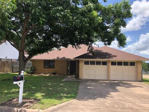 910 W Stone Street Brenham TX 77833