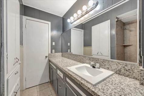 13101 Knollcrest Street Houston TX 77015
