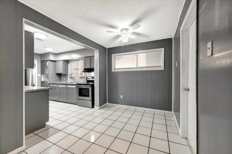 13101 Knollcrest Street Houston TX 77015