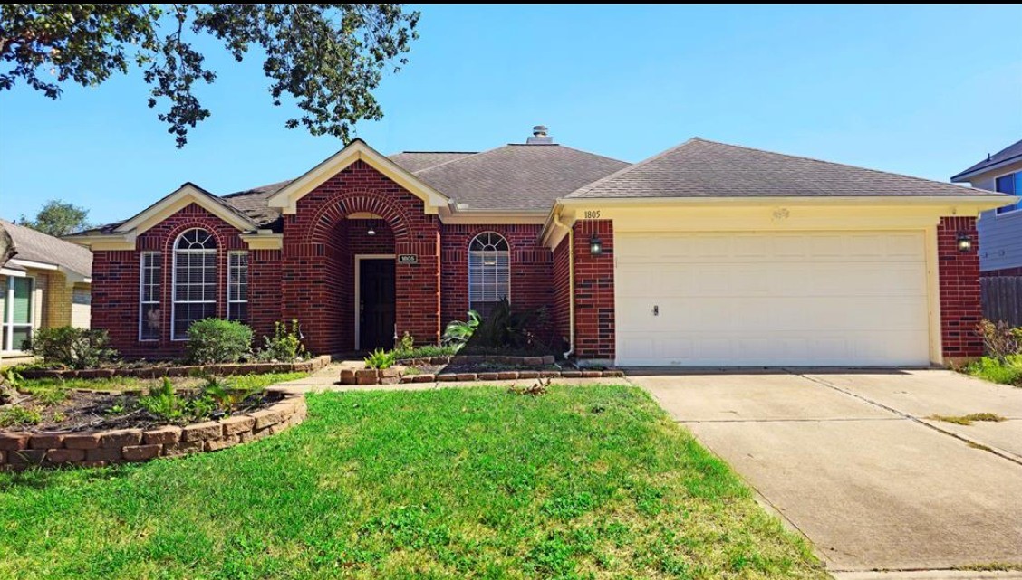 1805 Oak Hollow Drive W Pearland TX 77581