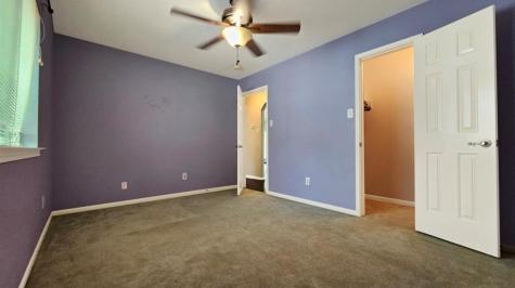 1805 Oak Hollow Drive W Pearland TX 77581