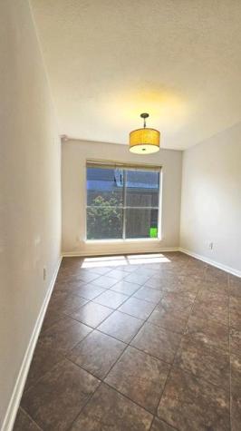 1805 Oak Hollow Drive W Pearland TX 77581
