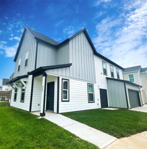 325 Huisache Street Lake Jackson TX 77566