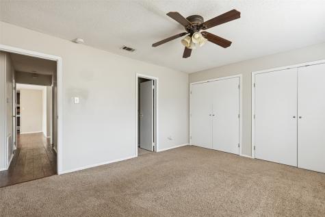 324 Olive Street Huntsville TX 77340