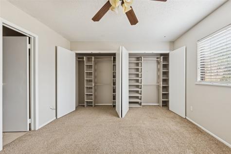 324 Olive Street Huntsville TX 77340