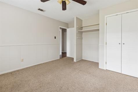 324 Olive Street Huntsville TX 77340