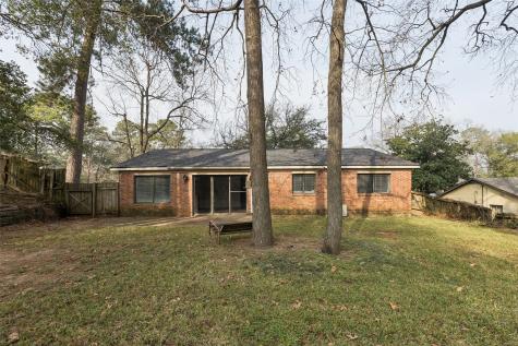 324 Olive Street Huntsville TX 77340