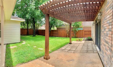 11210 Chestnut Woods Trail Houston TX 77065