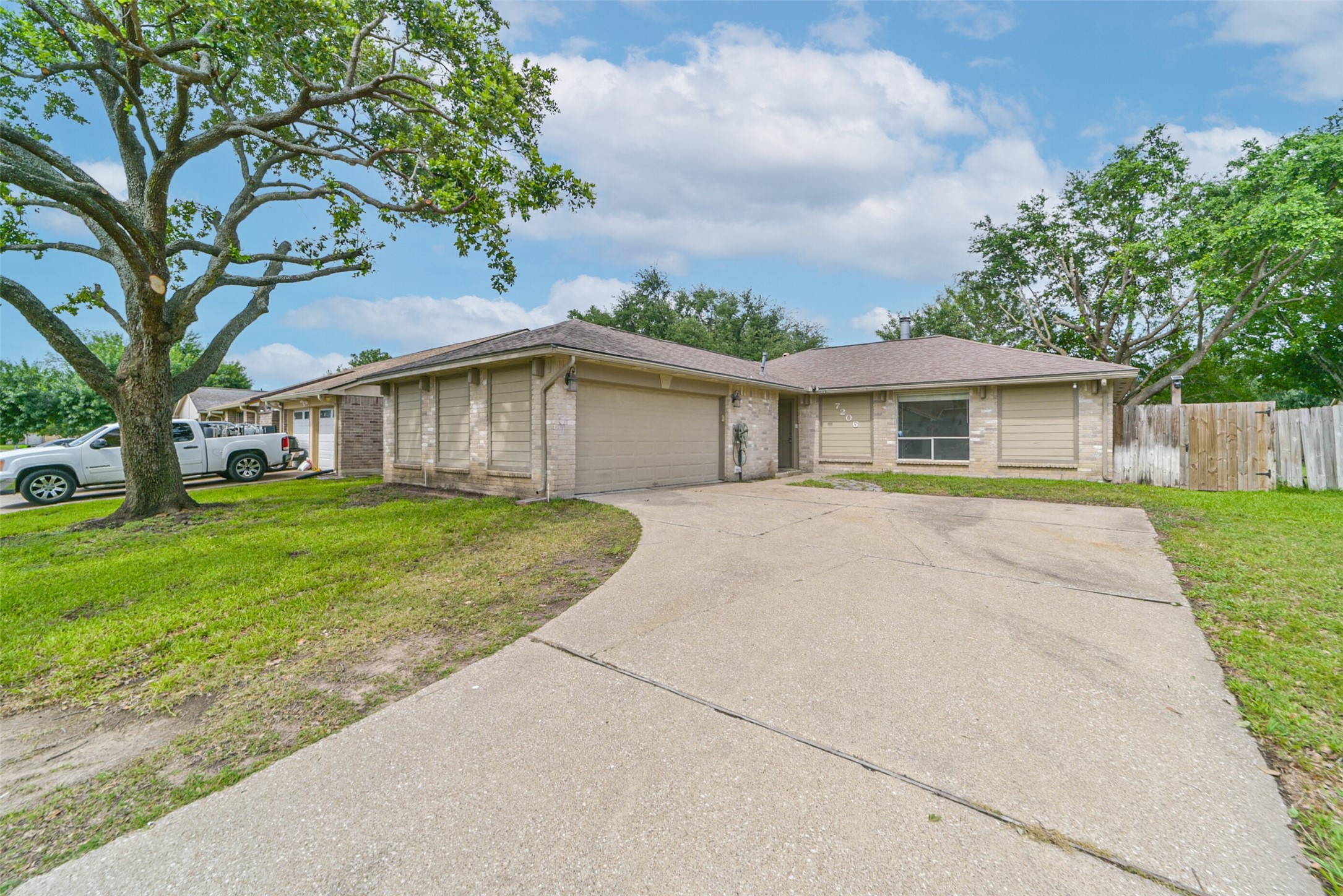 7206 Gallant Glen Lane Houston TX 77095