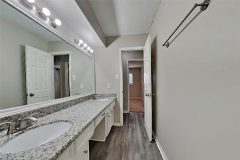611 Hickory Ridge Drive Shenandoah TX 77381