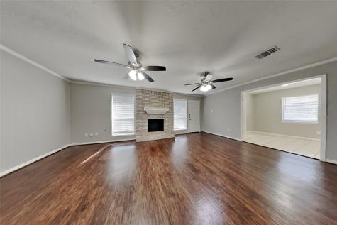 611 Hickory Ridge Drive Shenandoah TX 77381