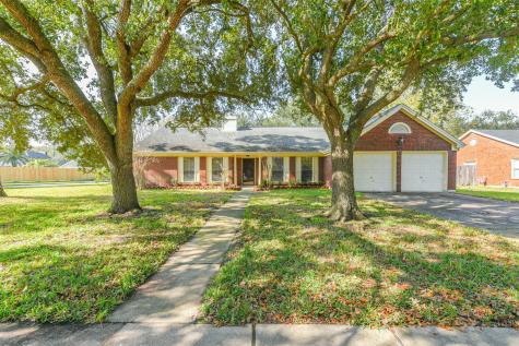 311 Desert Willow Court League City TX 77573