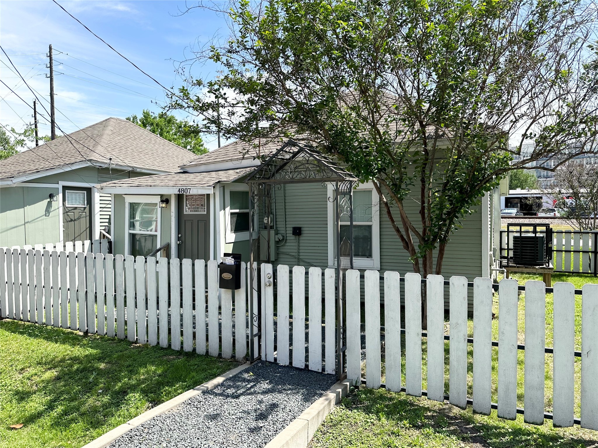 4807 Eli Street Houston TX 77007