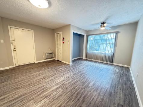 2501 Yoakum Boulevard 16 Houston TX 77006