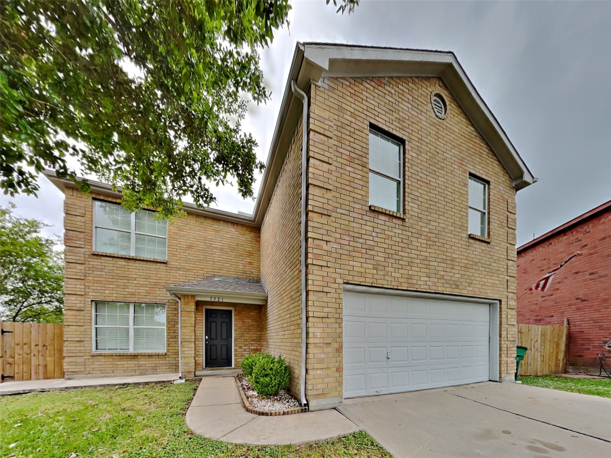 5521 Rio Alamo Street Rosharon TX 77583