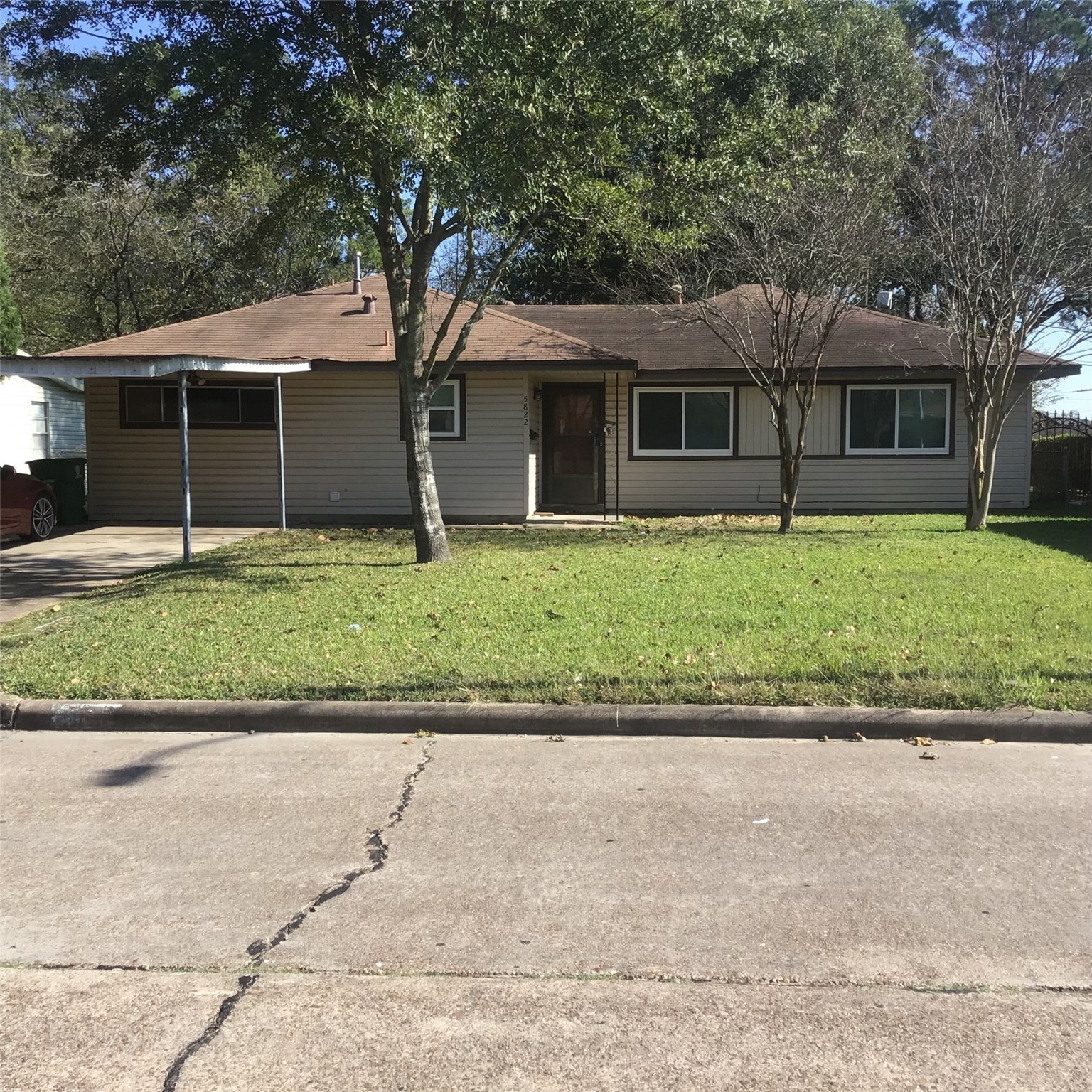5822 Burr Oak Drive Houston TX 77092