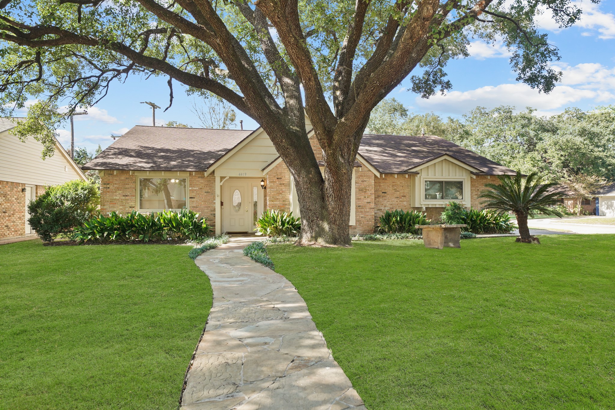 4419 Grass Valley Street Houston TX 77018
