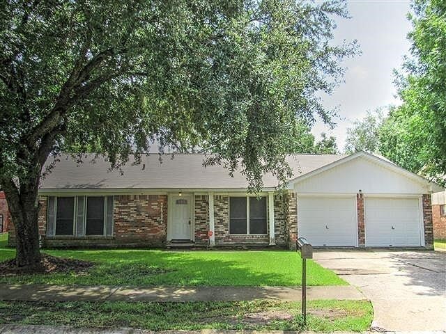 3407 Carriage Lane Baytown TX 77521