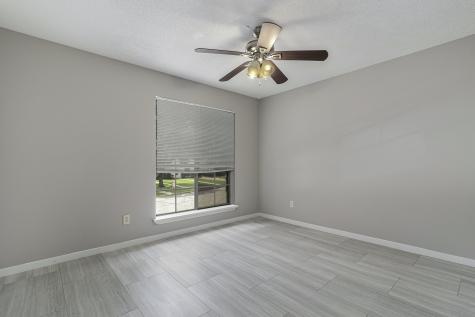 1513 S 8th Street La Porte TX 77571