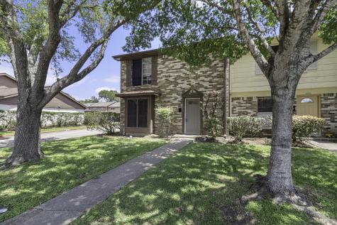 1513 S 8th Street La Porte TX 77571