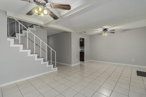 1513 S 8th Street La Porte TX 77571