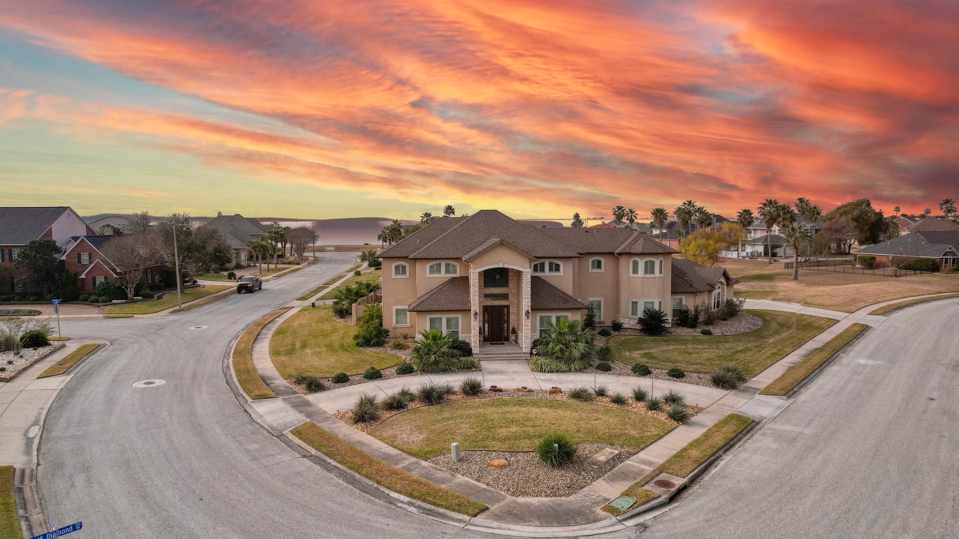 204 Black Diamond Portland TX 78374