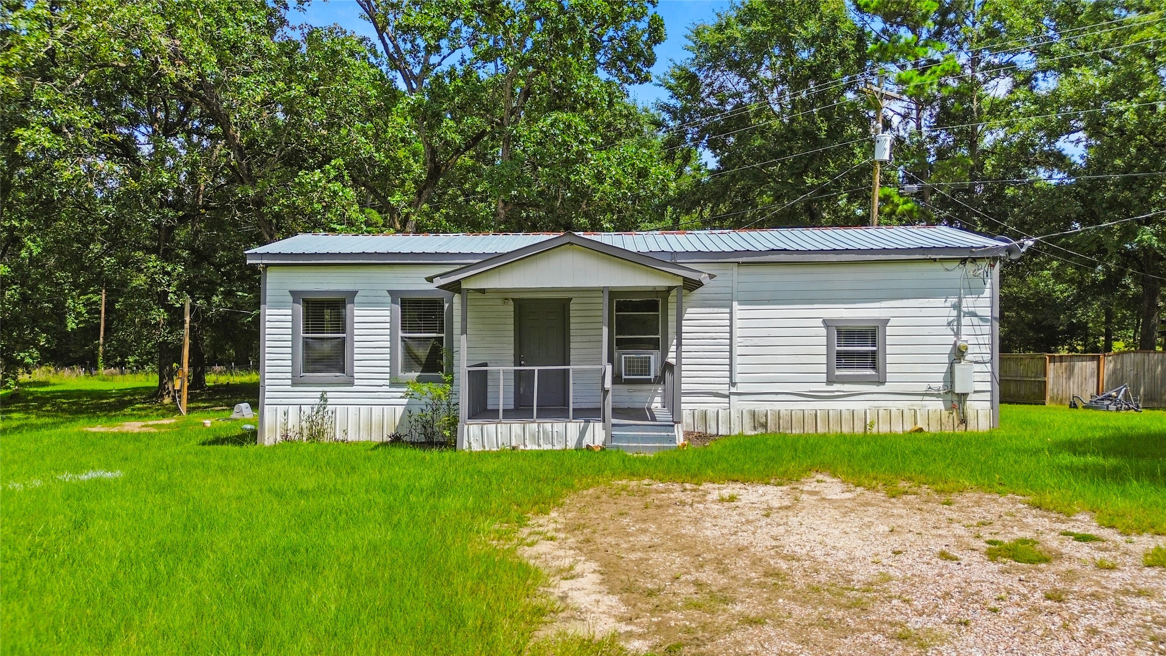 8 Jackson Road Huntsville TX 77320
