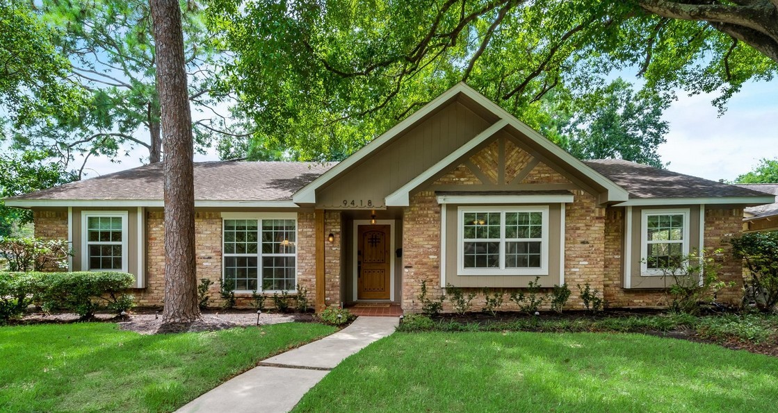 9418 Brig O Doon Circle Houston TX 77096