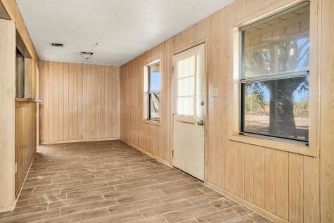 601 S Cochran Street Willis TX 77378