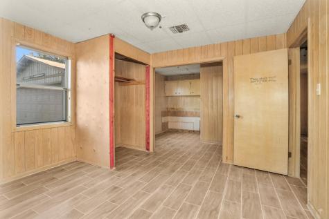 601 S Cochran Street Willis TX 77378