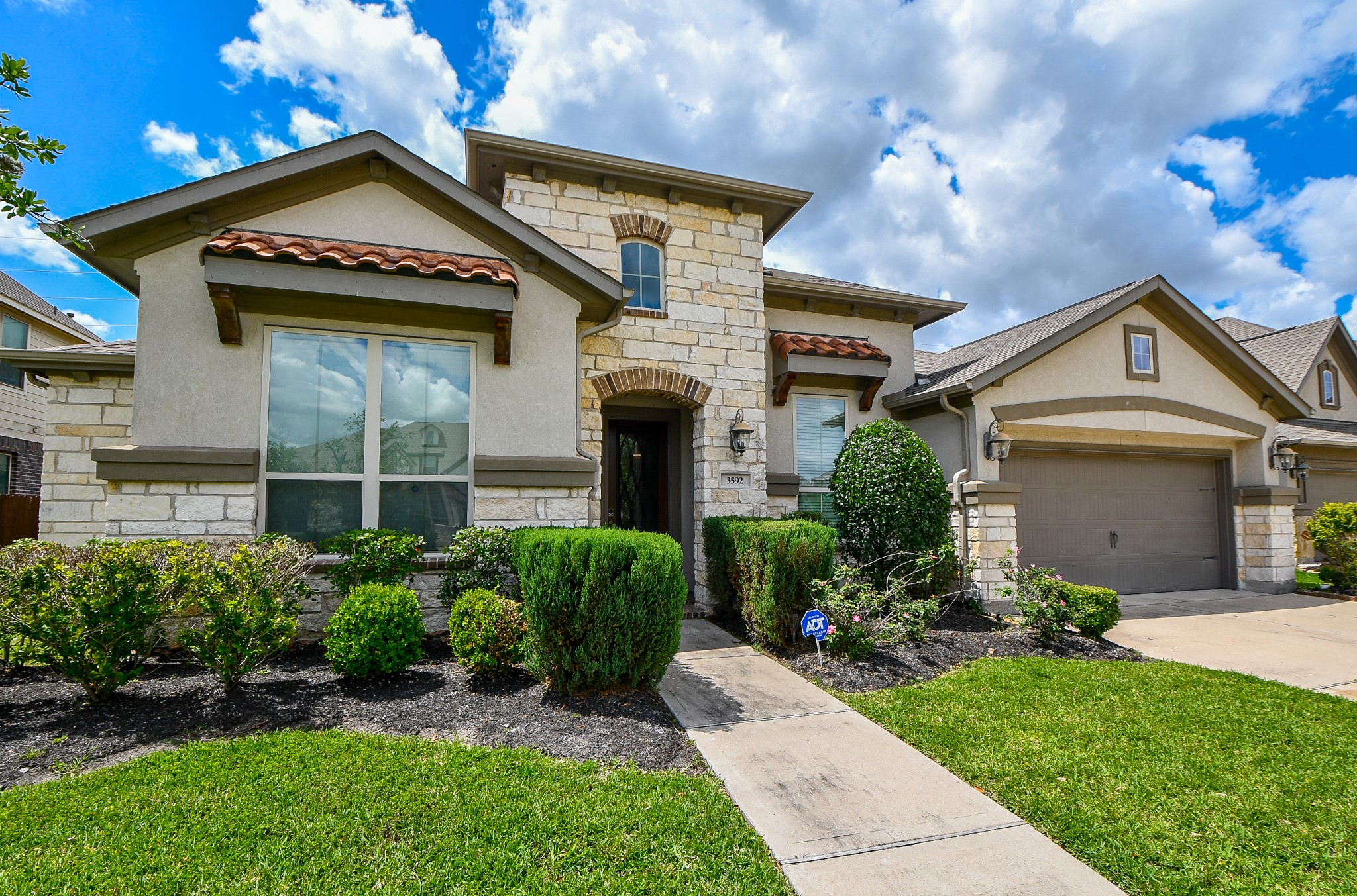 3592 Mustang Ridge Lane Pearland TX 77584