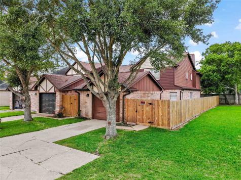 542 Birdsong Drive League City TX 77573