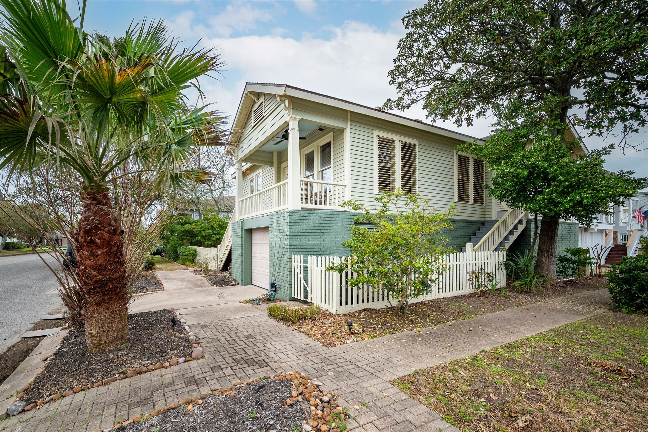 1301 17th Street Galveston TX 77550