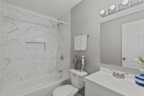 911 Avenue K 11 Galveston TX 77550
