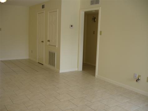 14333 Memorial Drive 41 Houston TX 77079