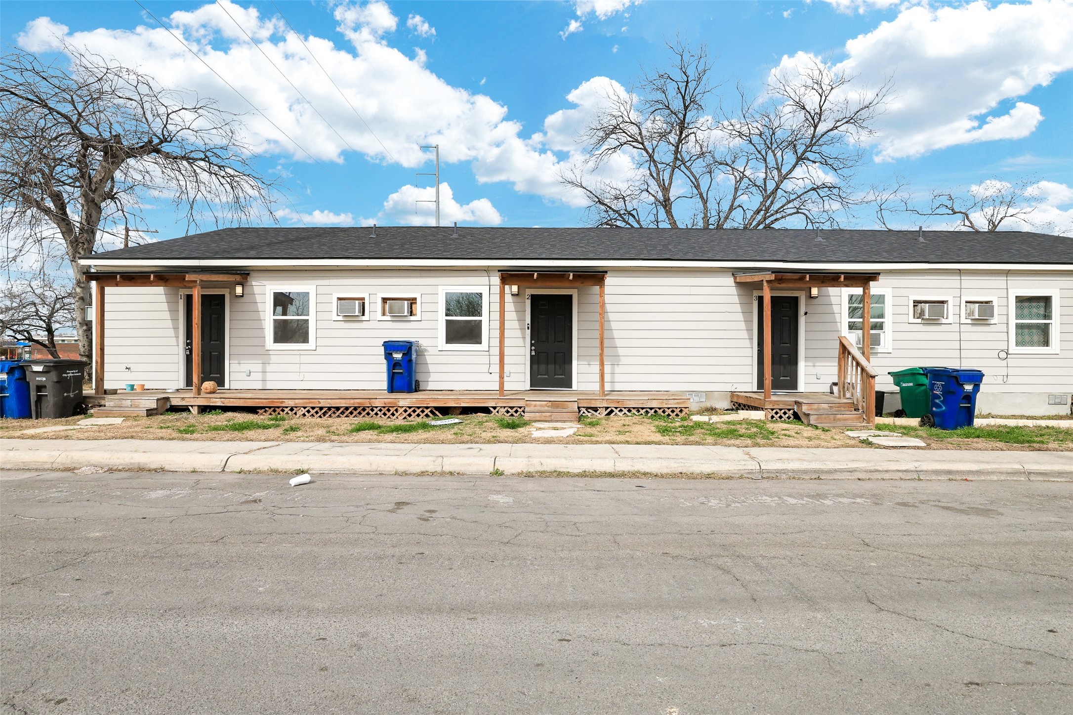 438 S San Joaquin Avenue 1 San Antonio TX 78237